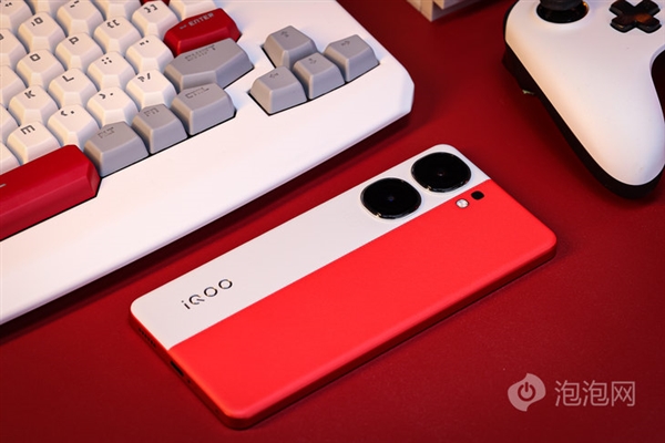 天顺平台：2K价位性价王者 iQOO Neo9标准版上手